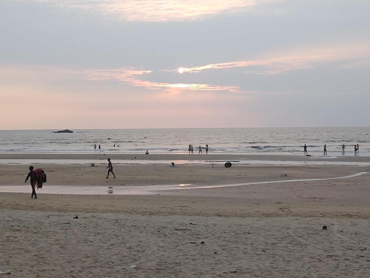 Gundappa Cafe Gokarna Kudle Beach Екстериор снимка
