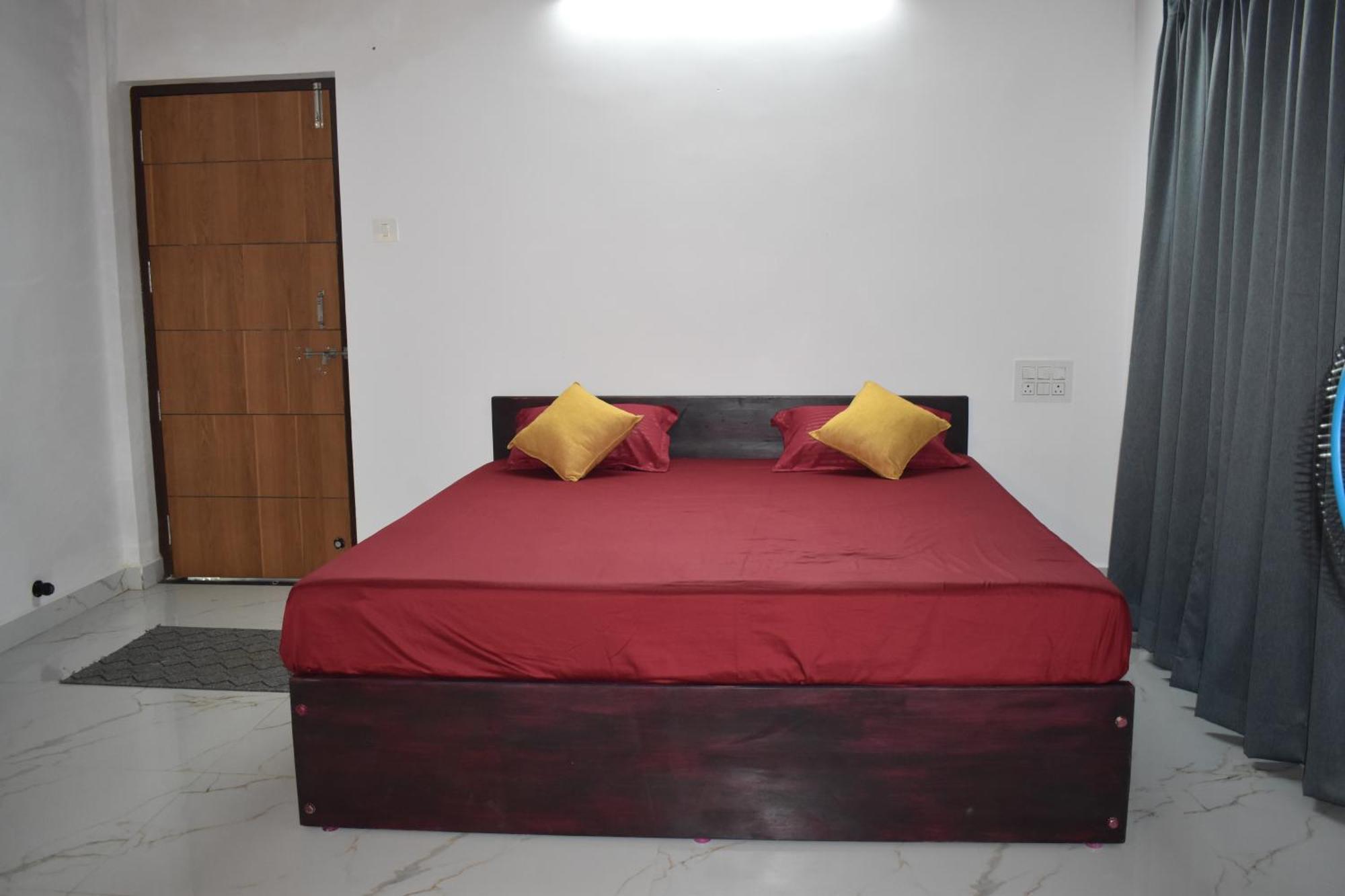 Gundappa Cafe Gokarna Kudle Beach Екстериор снимка