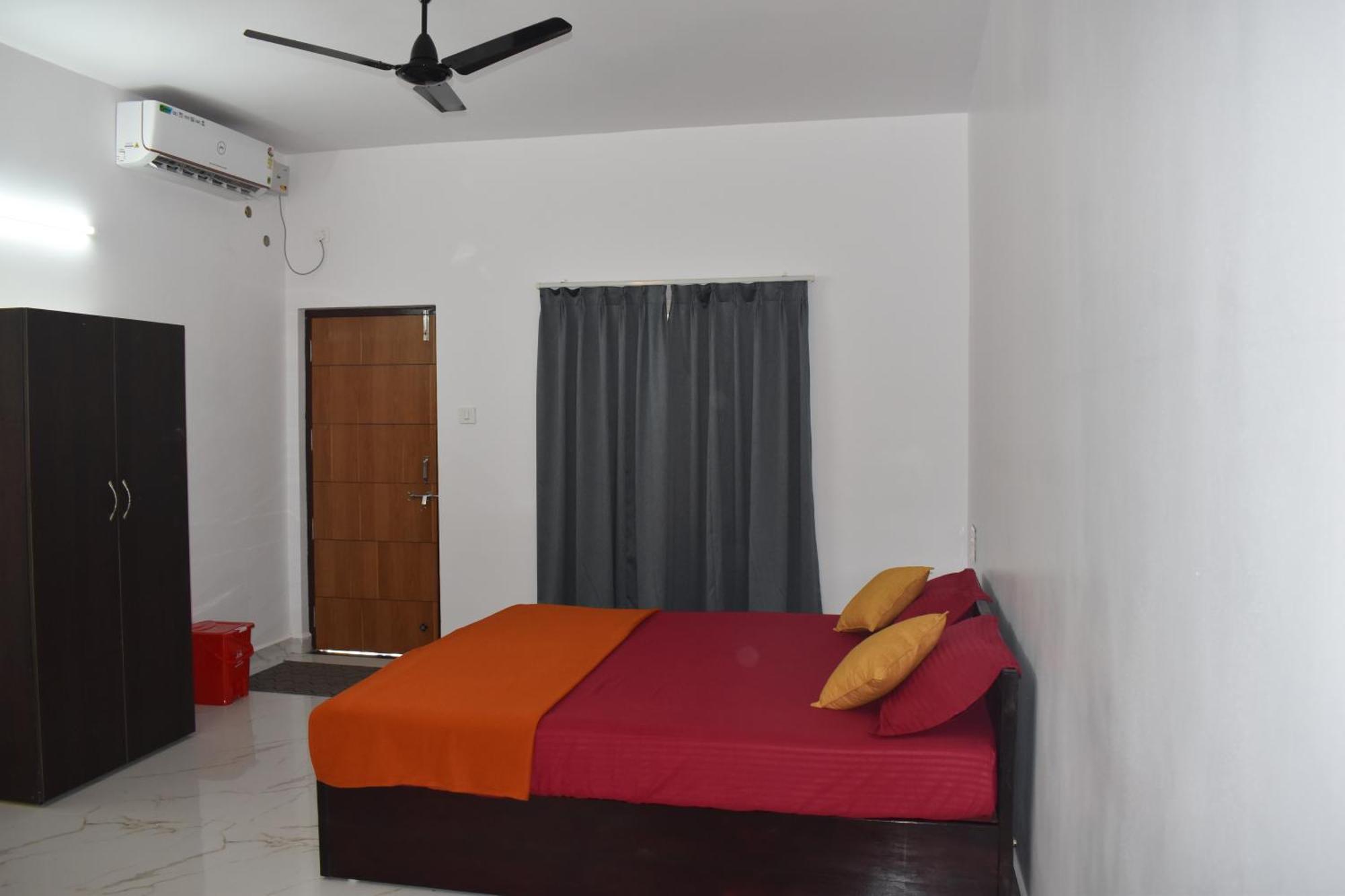 Gundappa Cafe Gokarna Kudle Beach Екстериор снимка